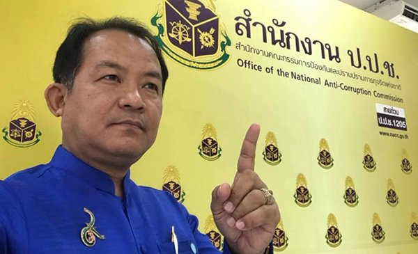 ศรีสุวรรณจ่อร้อง ป.ป.ช.สอบ 14 โครงการฯ อดีต ผบ.ทร.ส่อพิรุธ