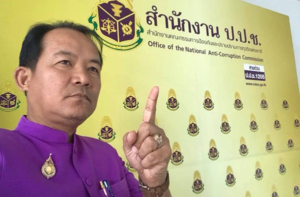 ศรีสุวรรณจี้ ป.ป.ช.สอบเอาผิดตำรวจเจ้าของสำนวนเป่าข้อหาโคเคนมาจากการทำฟันของบอส-วรวุธ