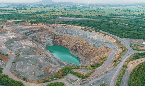 ศรีสุวรรณค้านจังหวัดเพชรบูรณ์ชงอนุญาตบ.อัคราทำเหมืองทองในเขตป่า