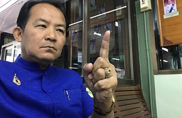 ศรีสุวรรณเตือนปิยบุตรอย่าก้าวล่วงพระราชอัธยาศัยแต่งตั้งองคมนตรี