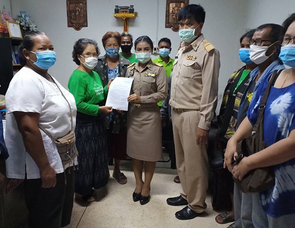 ชาวบ้านกลุ่มรักชาวบ้านกลุ่มรักษ์อำเภอวานรฯ รุดเข้ายื่นหนังสือต่อนายอำเภอวานรฯ คัดค้าน SEA โพแทช ร้องต้องยกเลิกพื้นที่ที่ได้รับอาชญาบัตรพิเศษและประทานบัตรโพแทชก่อนจัดทำ SEA โพแทชษ์อำเภอวานรฯ รุดเข้ายื่นหนังสือต่อนายอำเภอวานรฯ คัดค้าน SEA โพแทช ร้องต้องยกเลิกพื้นที่ที่ได้รับอาชญาบัตรพิเศษและประทานบัตรโพแทชก่อนจัดทำ SEA โพแทช