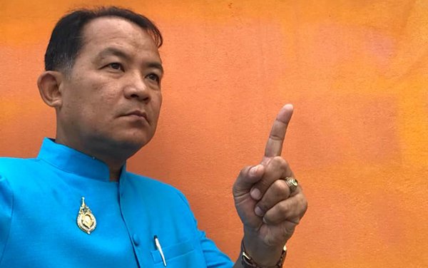 ศรีสุวรรณสวนกลับ 105 อาจารย์หนุนม็อบธรรมศาสตร์โจมตีสถาบันฯ