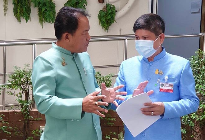 ศรีสุวรรณร้องมหาเถระ-สำนักพุทธฯเร่งจับสึกเหล่าอลัชชีร่วมม็อบการเมือง