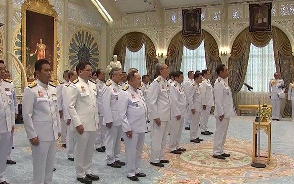 ศรีสุวรรณไม่ยอมจบ จ่อร้อง ป.ป.ช.สอบประยุทธ์ปมถวายสัตย์ไม่ครบ