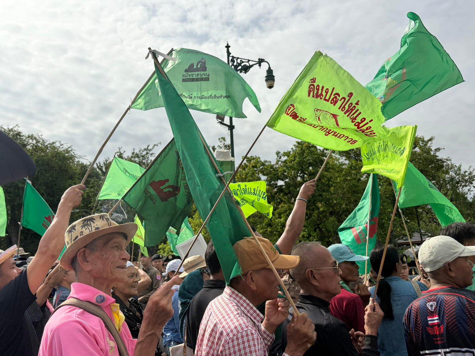 สมัชชาคนจนปักหลักทวงคำตอบรัฐบาล ชัยชนะก้าวแรก…แต่การต่อสู้ยังไม่จบ